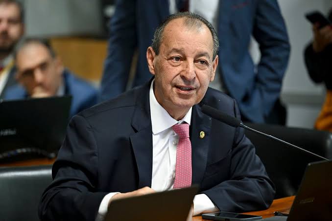 Omar Aziz vence no Amazonas e retorna ao governo após 12 anos no Senado