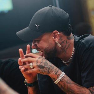 Neymar Jr. realiza teste de DNA para confirmar paternidade de menina húngara