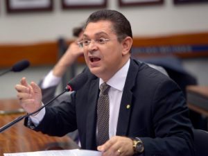 Impasse na Câmara: estratégia de obstrução do PL trava votações e acirra clima político