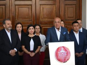Venezuela anuncia libertação de presos políticos e acende esperanças e cautelas em meio a transição